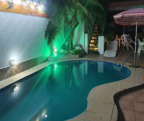 casa charme com piscina 24 pessoas